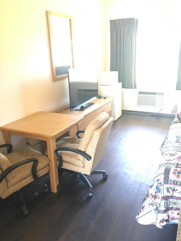经济汽车旅馆 伍德伯恩 外观 照片